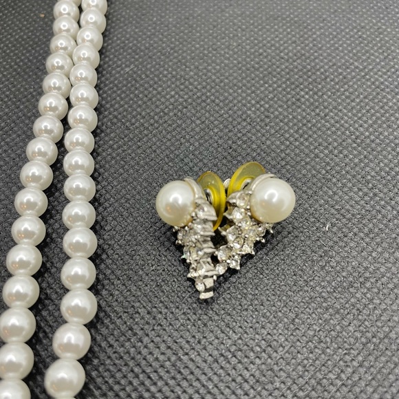 Double String Pearl Necklace and Earrings set - Picture 5 of 15